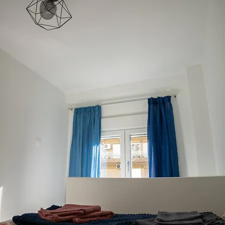 Апартаменты Bright Loft With Balcony Near Old Town *