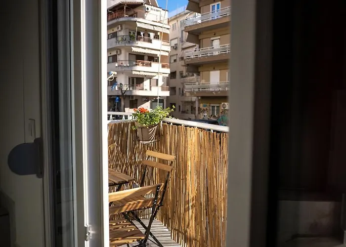 Bright Loft With Balcony Near Old Town * Saloniki