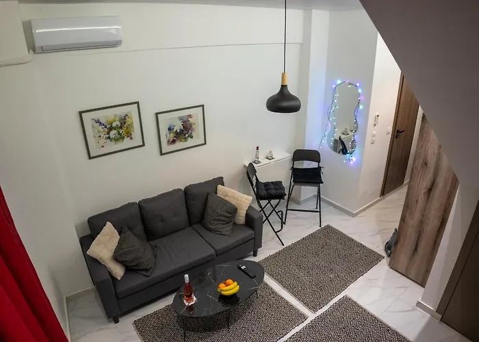 Bright Loft With Balcony Near Old Town Apartament Saloniki